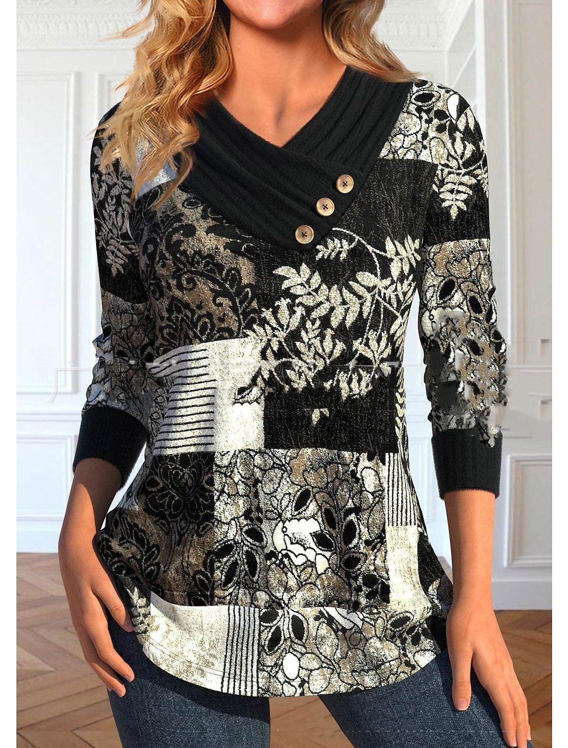 Three-button V-collar Contrast Color Long-sleeved Sweater
