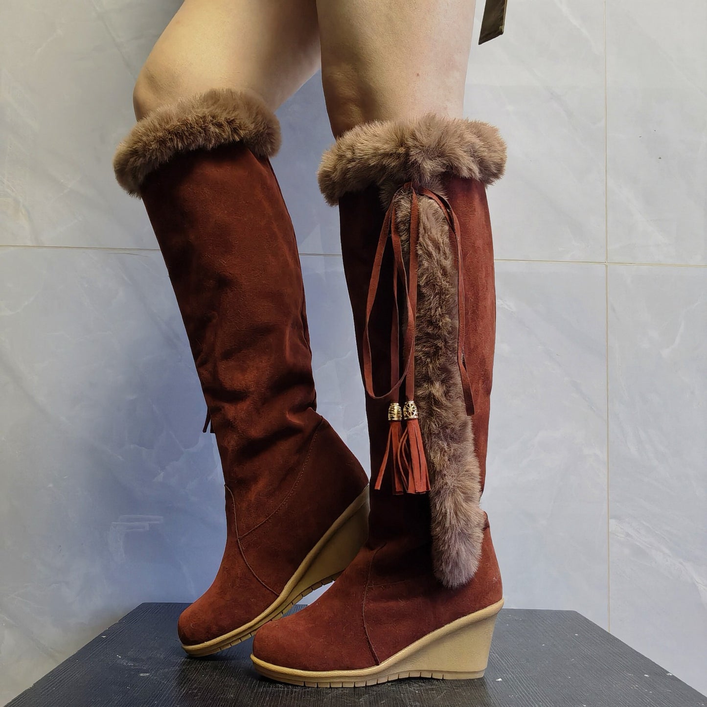 Women's Plush High Boots / Wedge Soles