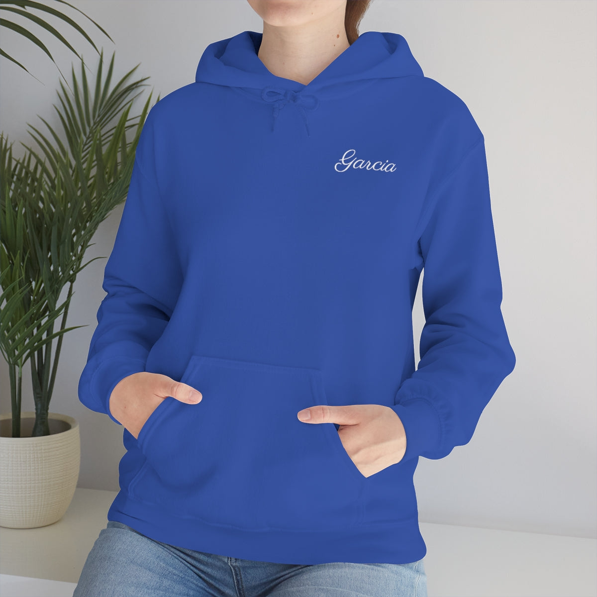Riviera Unisex Heavy Blend™ Hooded Sweatshirt