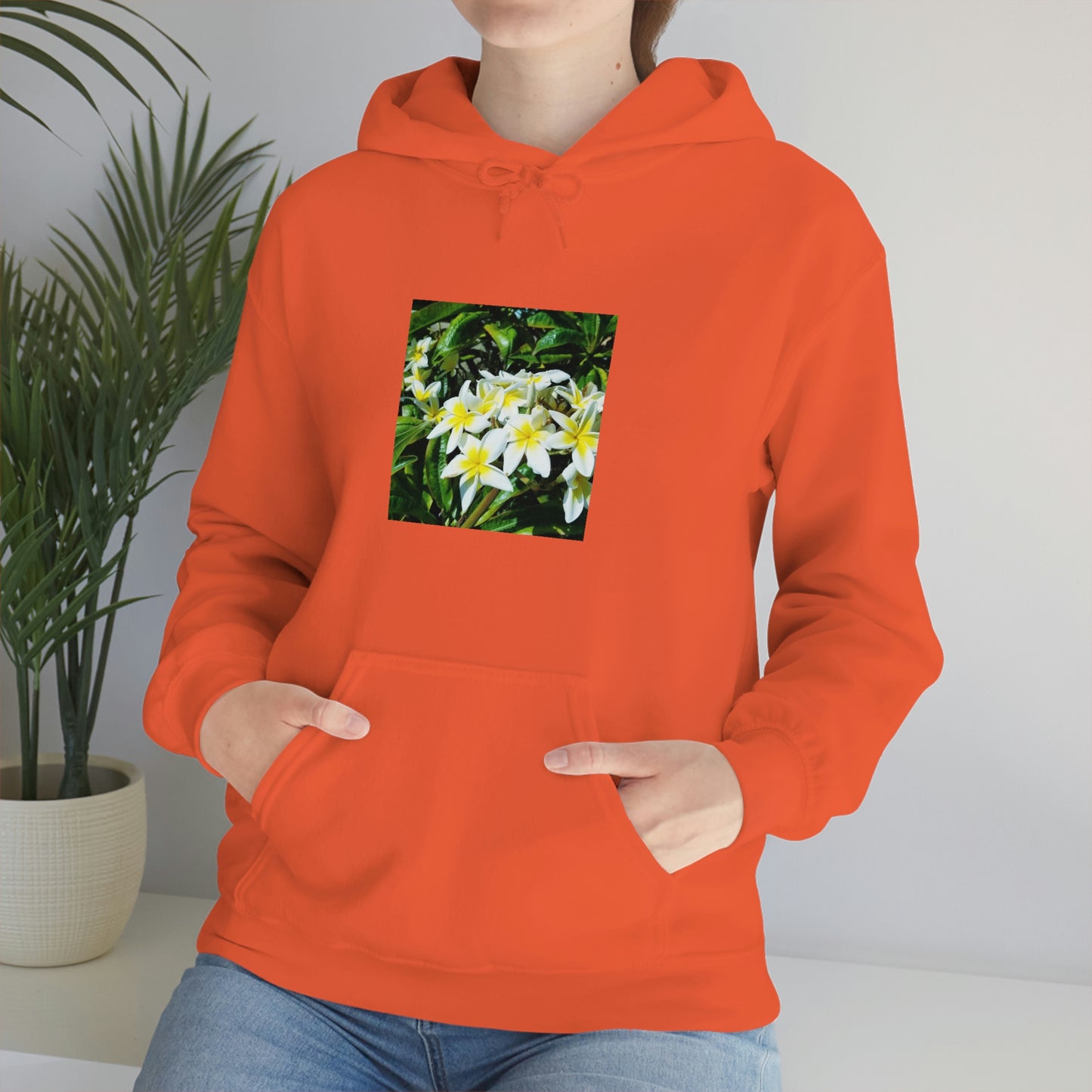 Islander Plumeria Unisex Heavy Blend™ Hooded Sweatshirt