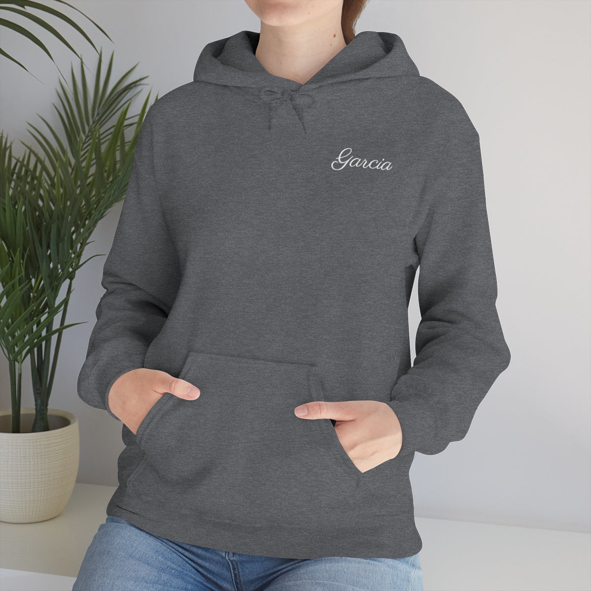 Riviera Unisex Heavy Blend™ Hooded Sweatshirt