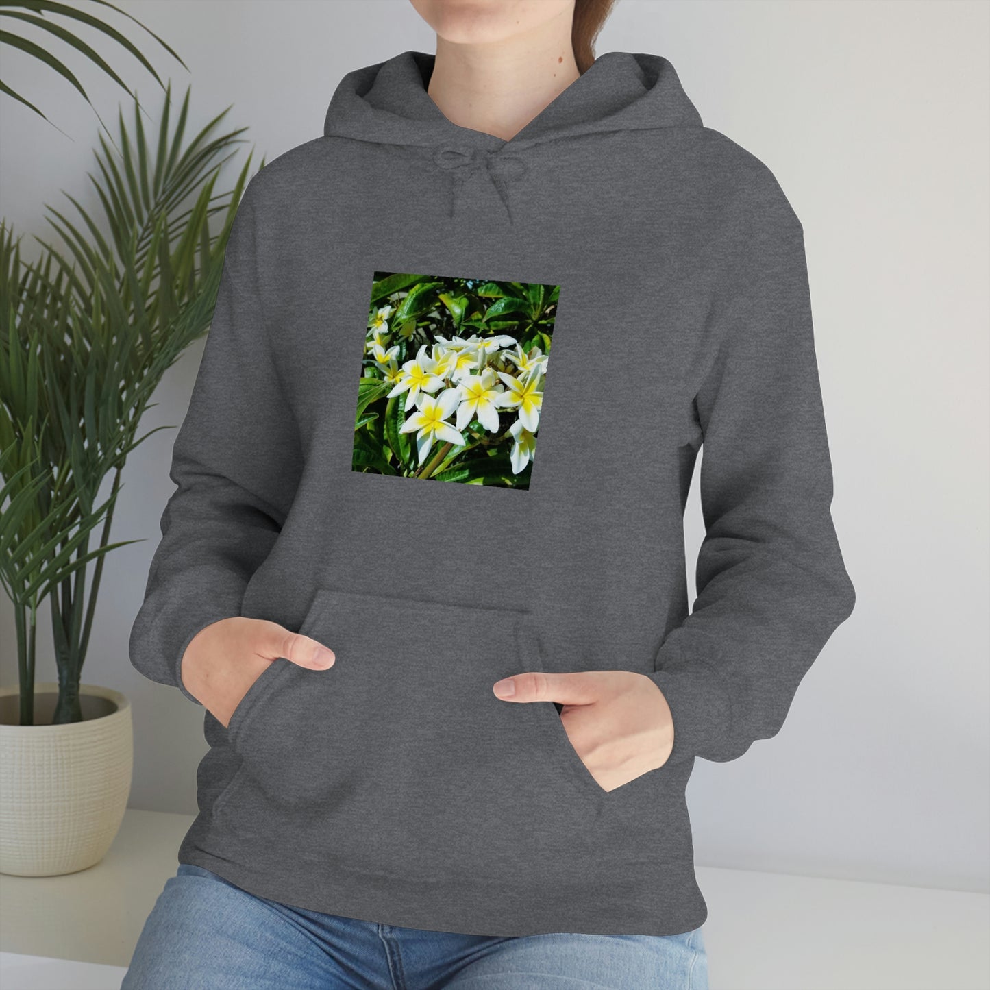 Islander Plumeria Unisex Heavy Blend™ Hooded Sweatshirt