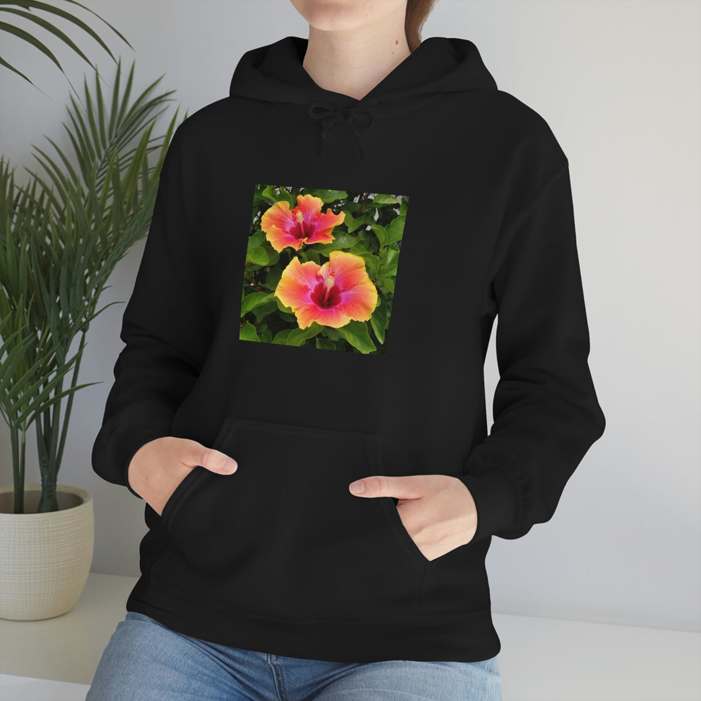 Islander Hibiscus Unisex Heavy Blend™ Hooded Sweatshirt